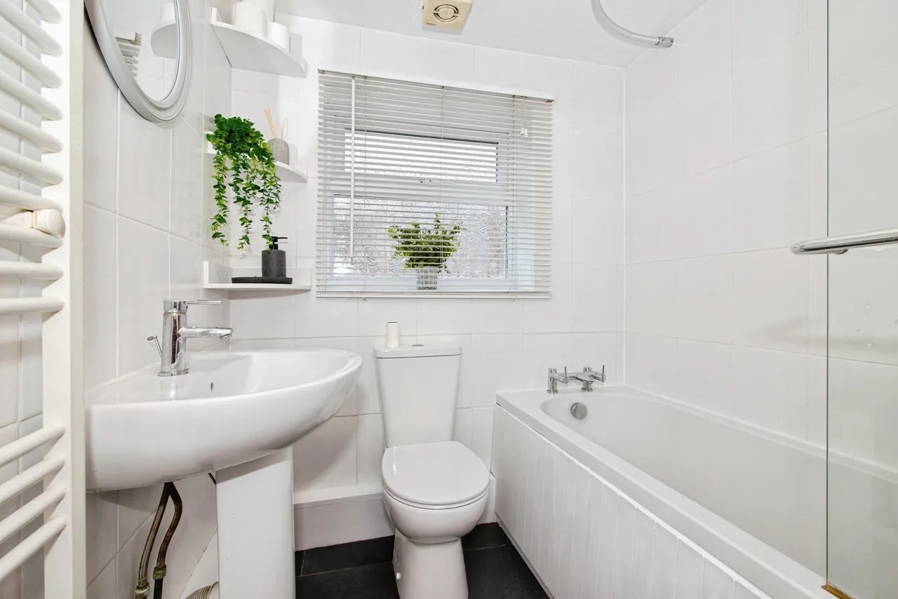 Edwin Street, Brunswick Village, Newcastle upon Tyne, Tyne and Wear, NE13, photo 6