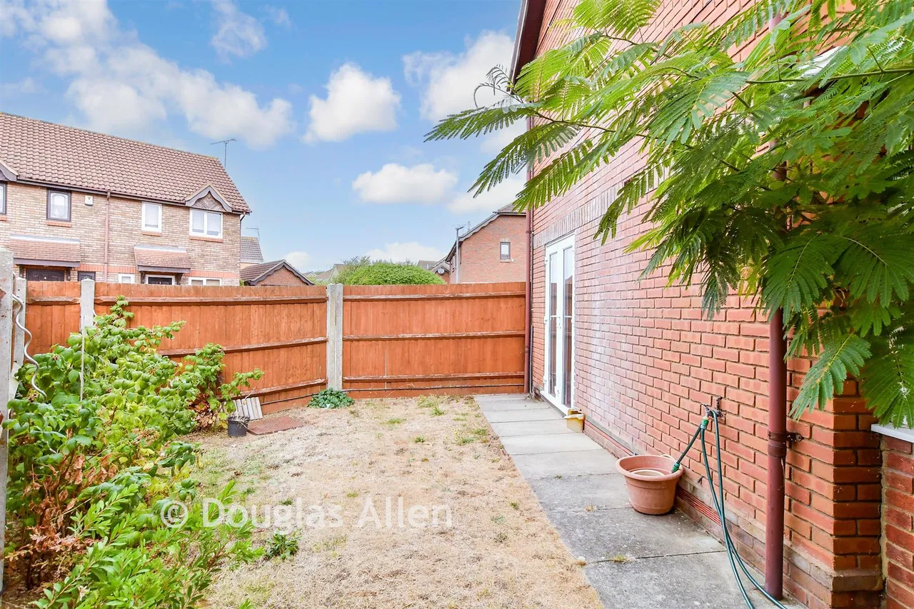 Staffa Close, Wickford, SS12, photo 12