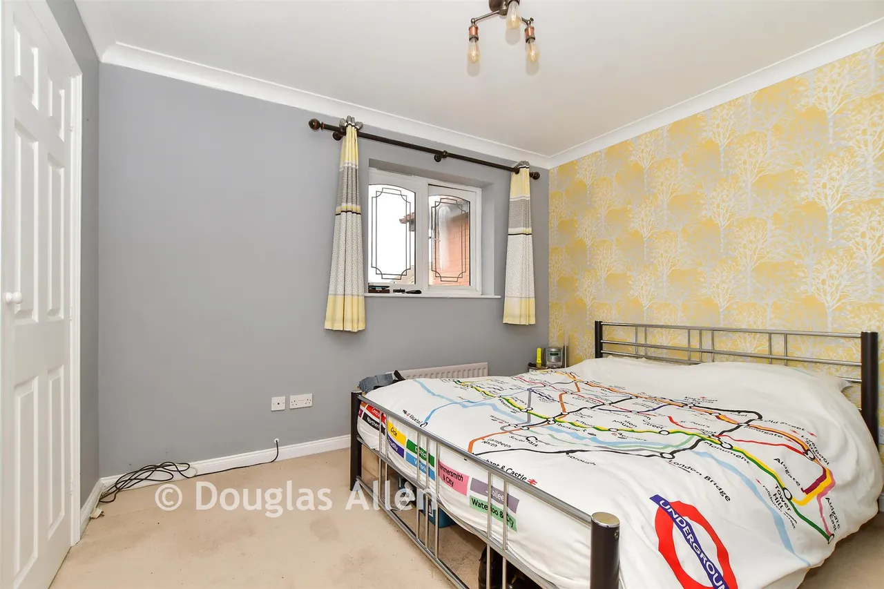 Staffa Close, Wickford, SS12, photo 6