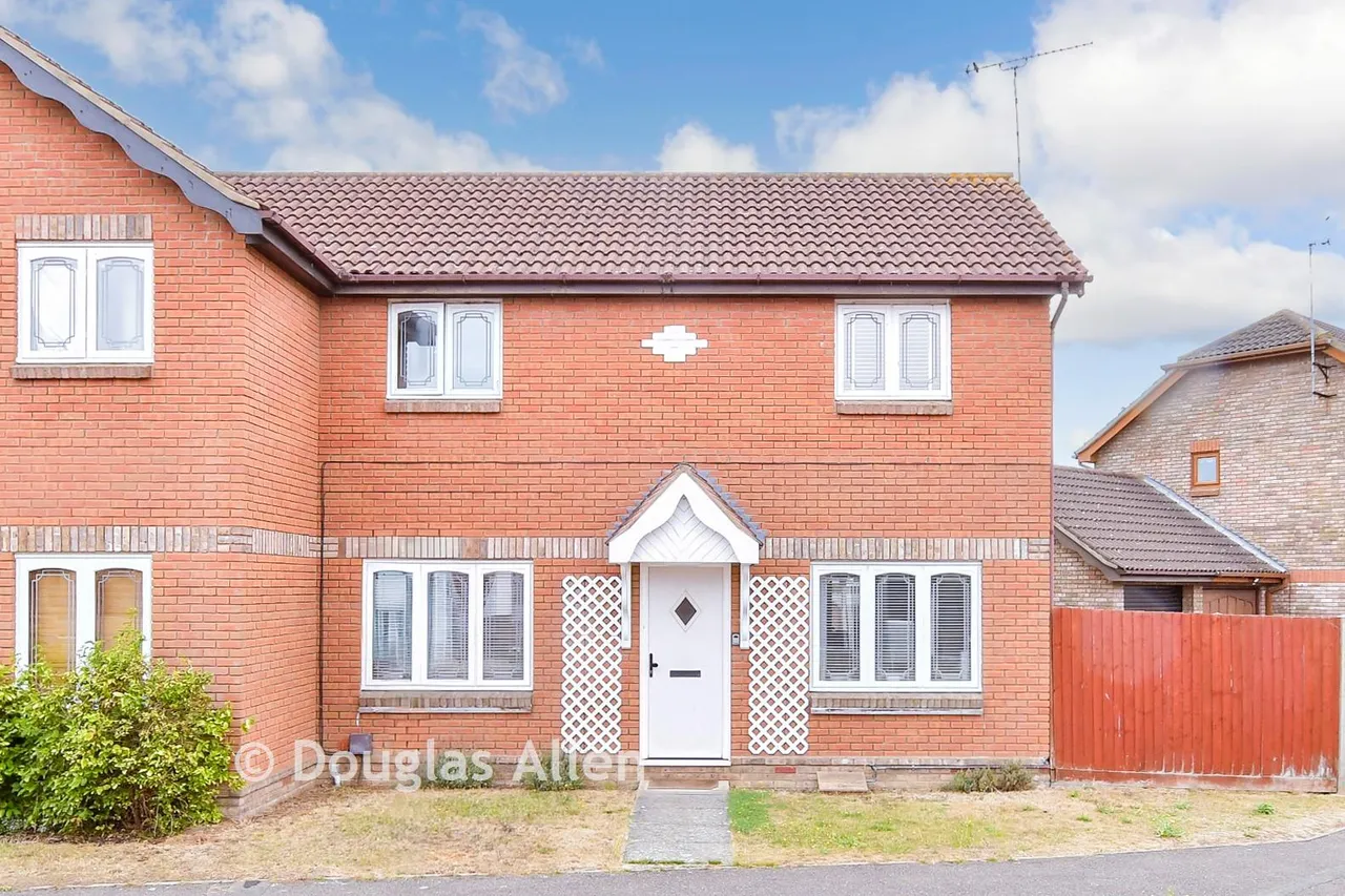 3 bed house for sale, Staffa Close, Wickford, SS12