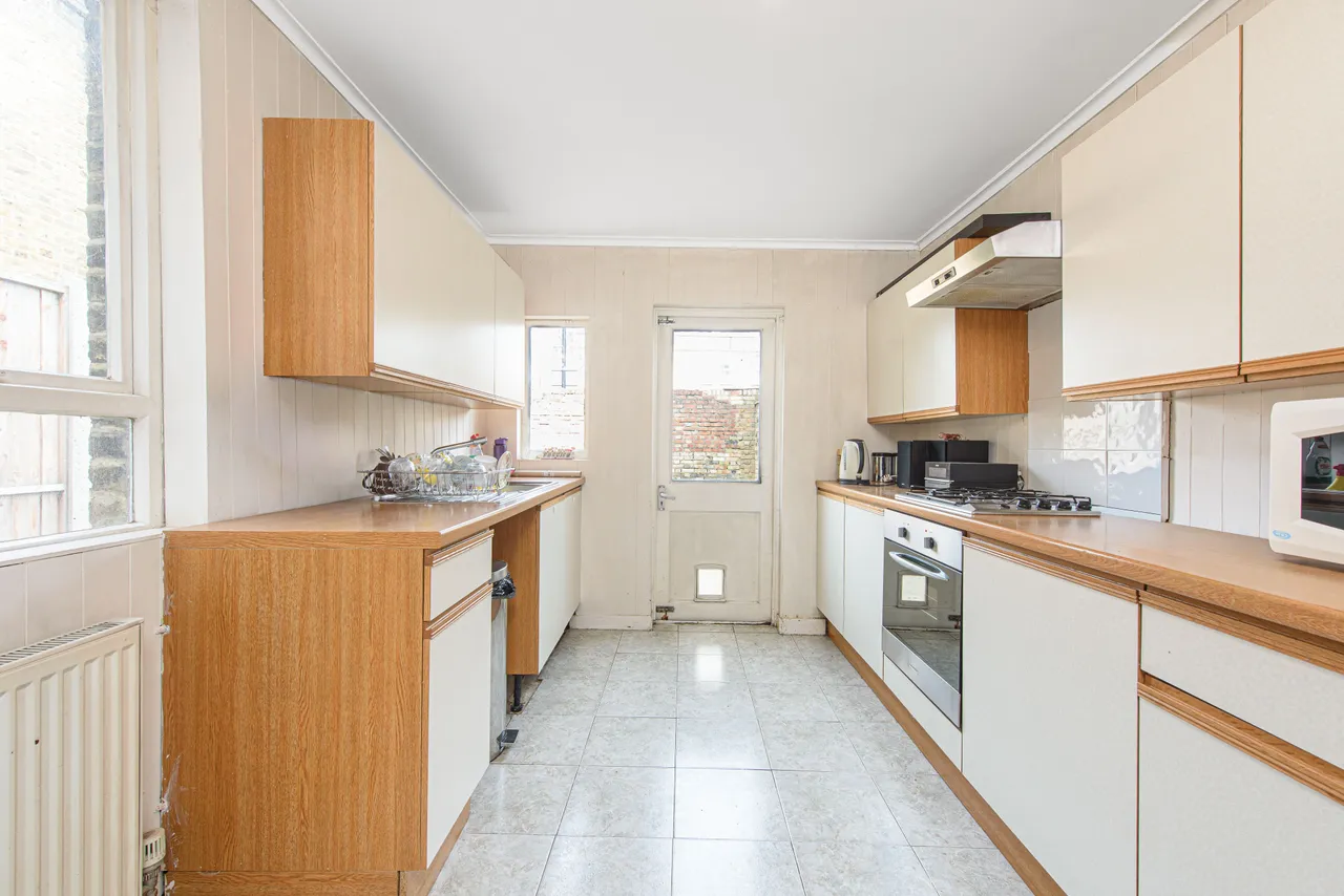 8 Percy Road, London, photo 3