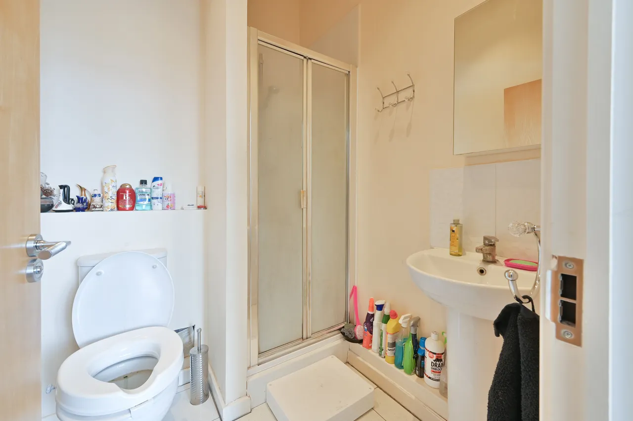 134 Wilmington Close, Watford, photo 5