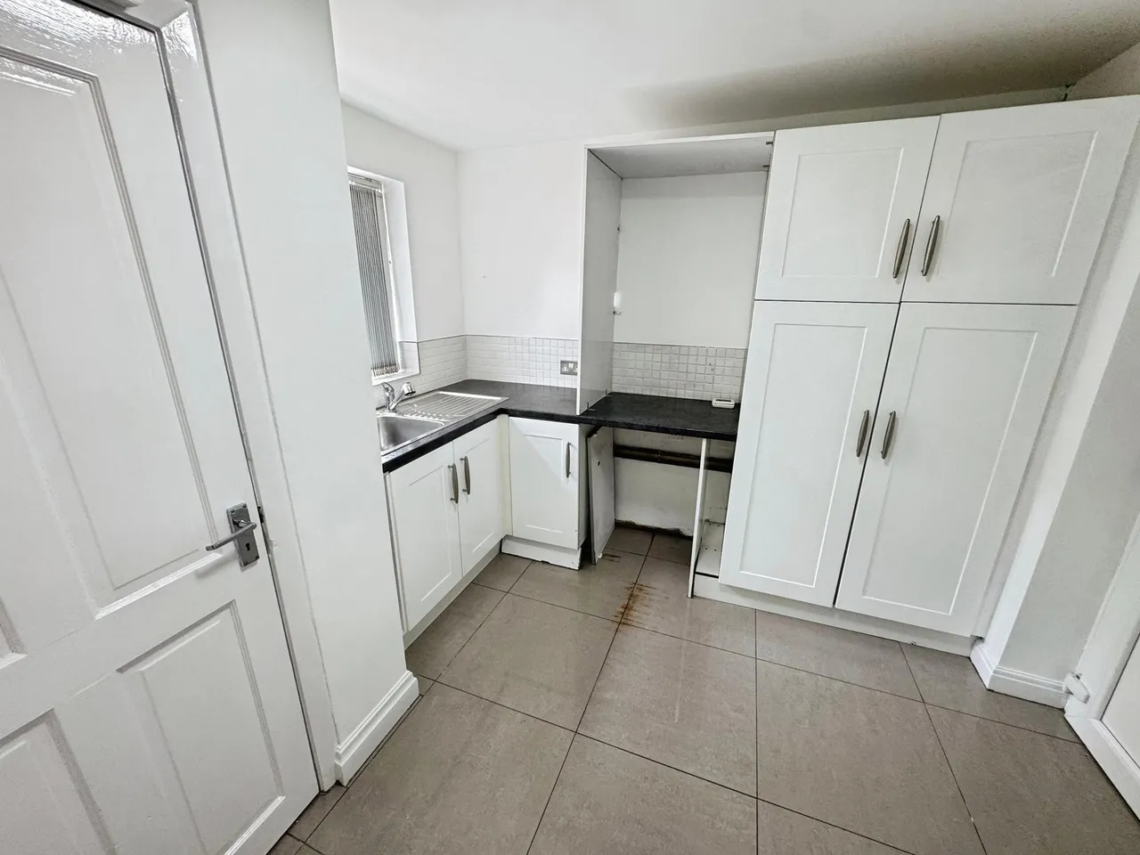 Sylvandale Grove, Bromborough, CH62, photo 17