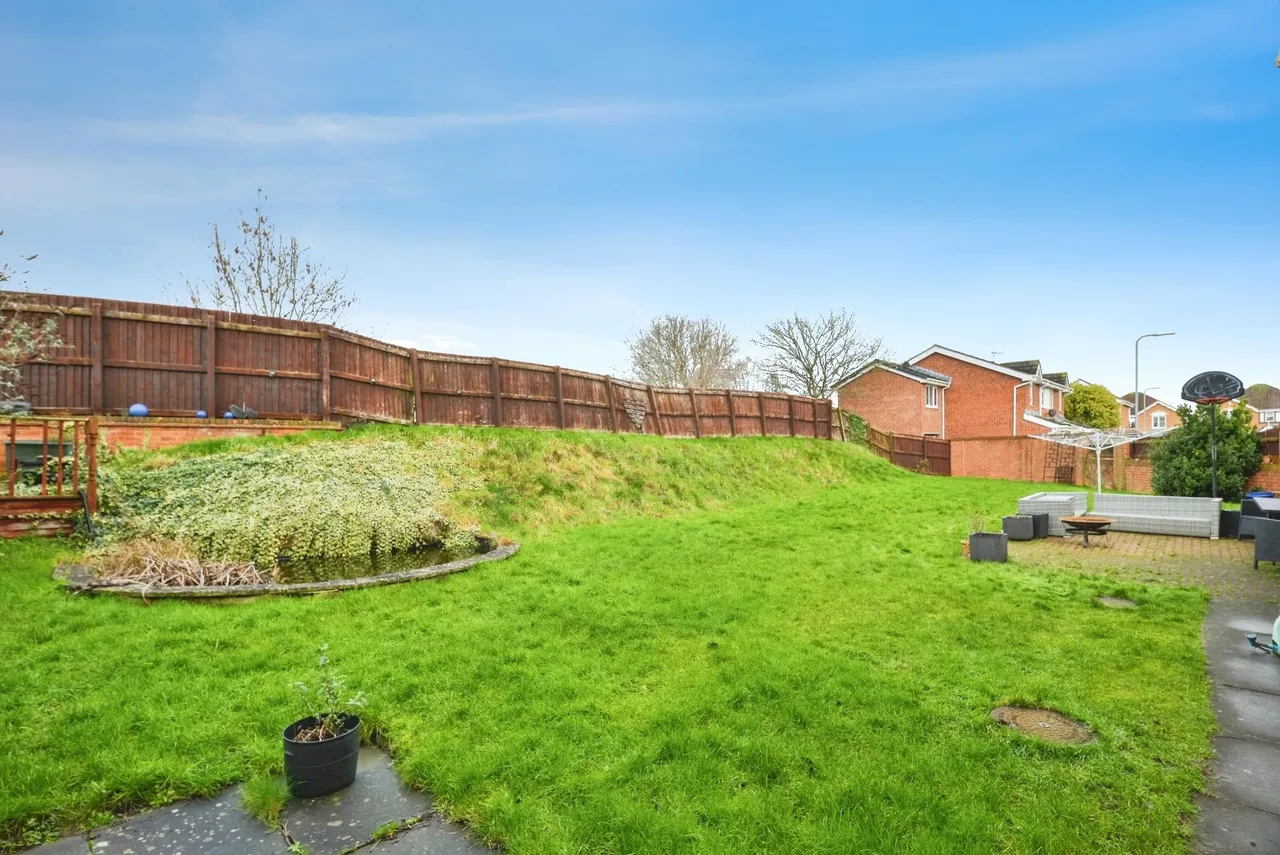 Pease Court, Stockton-on-tees, TS16, photo 19