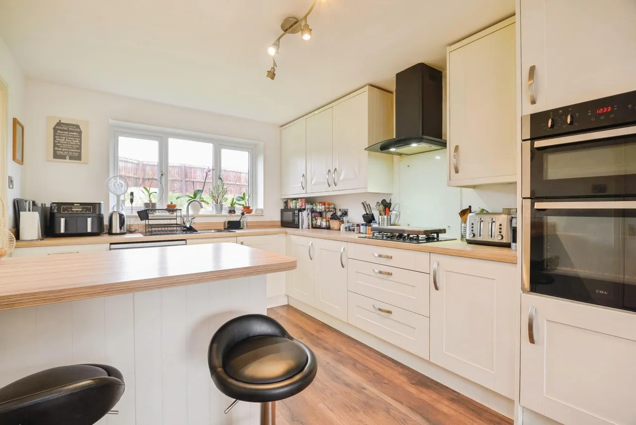 Pease Court, Stockton-on-tees, TS16, photo 8