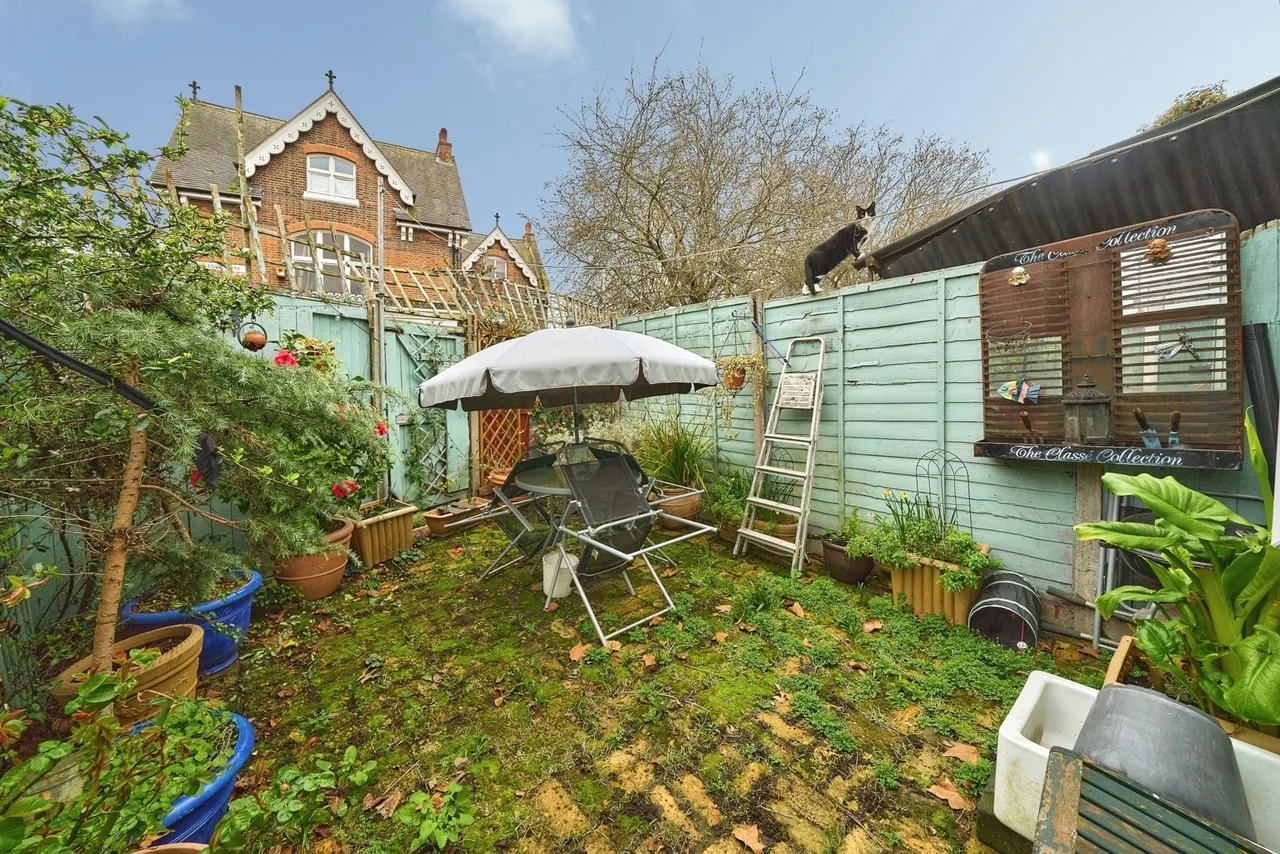 Faringford Road, London, E15, photo 17