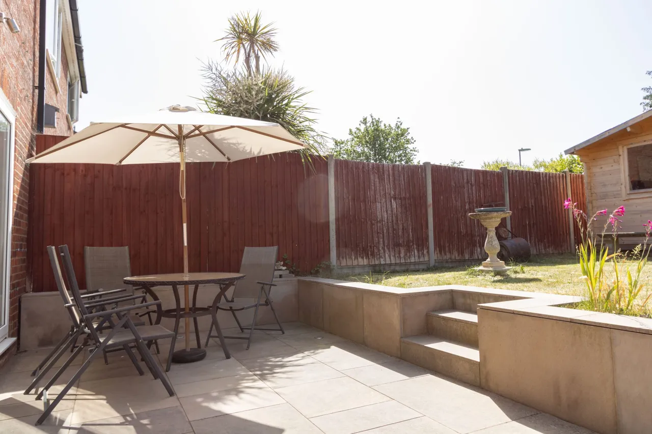 Paddock Court, Hartley Wintney, Hook, RG27 8LL, photo 9