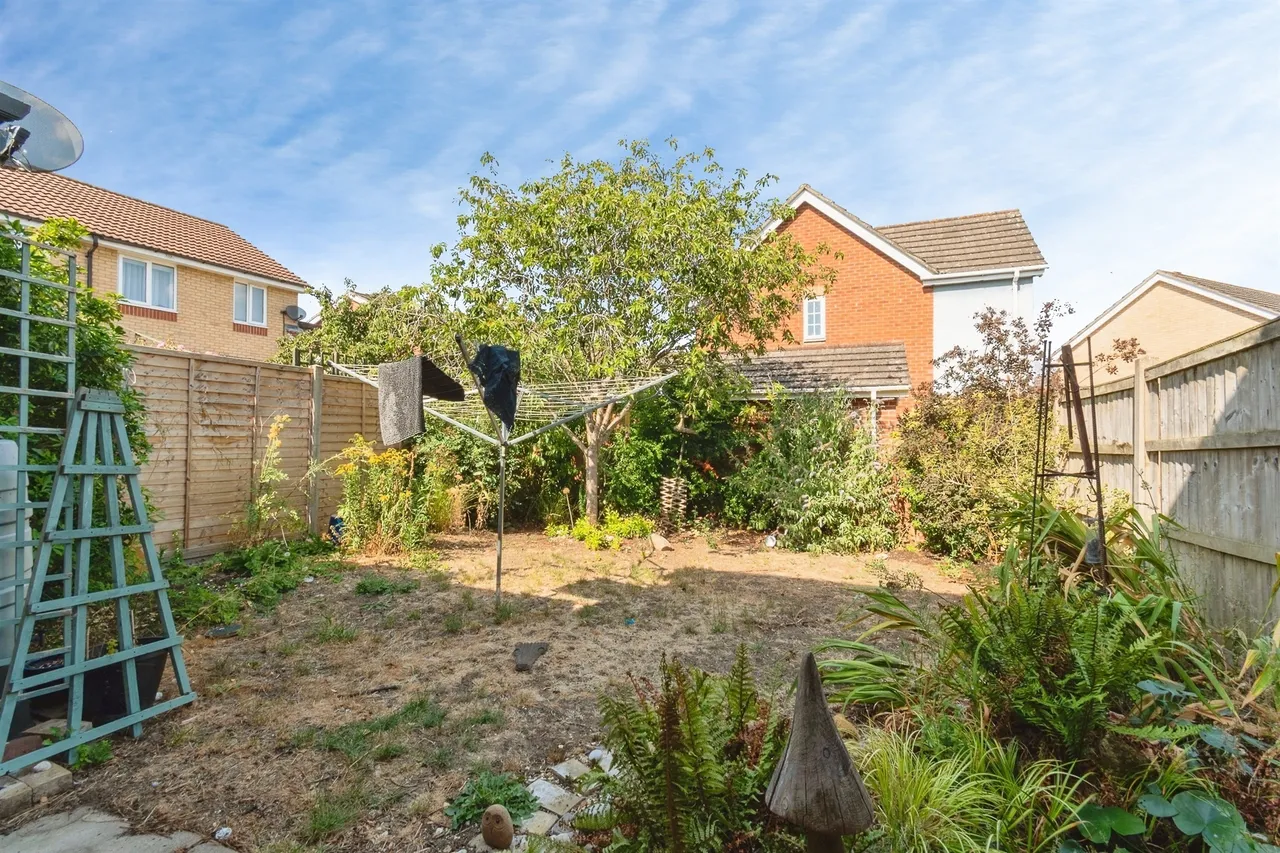 Strawberry Fields, Haverhill, CB9, photo 2