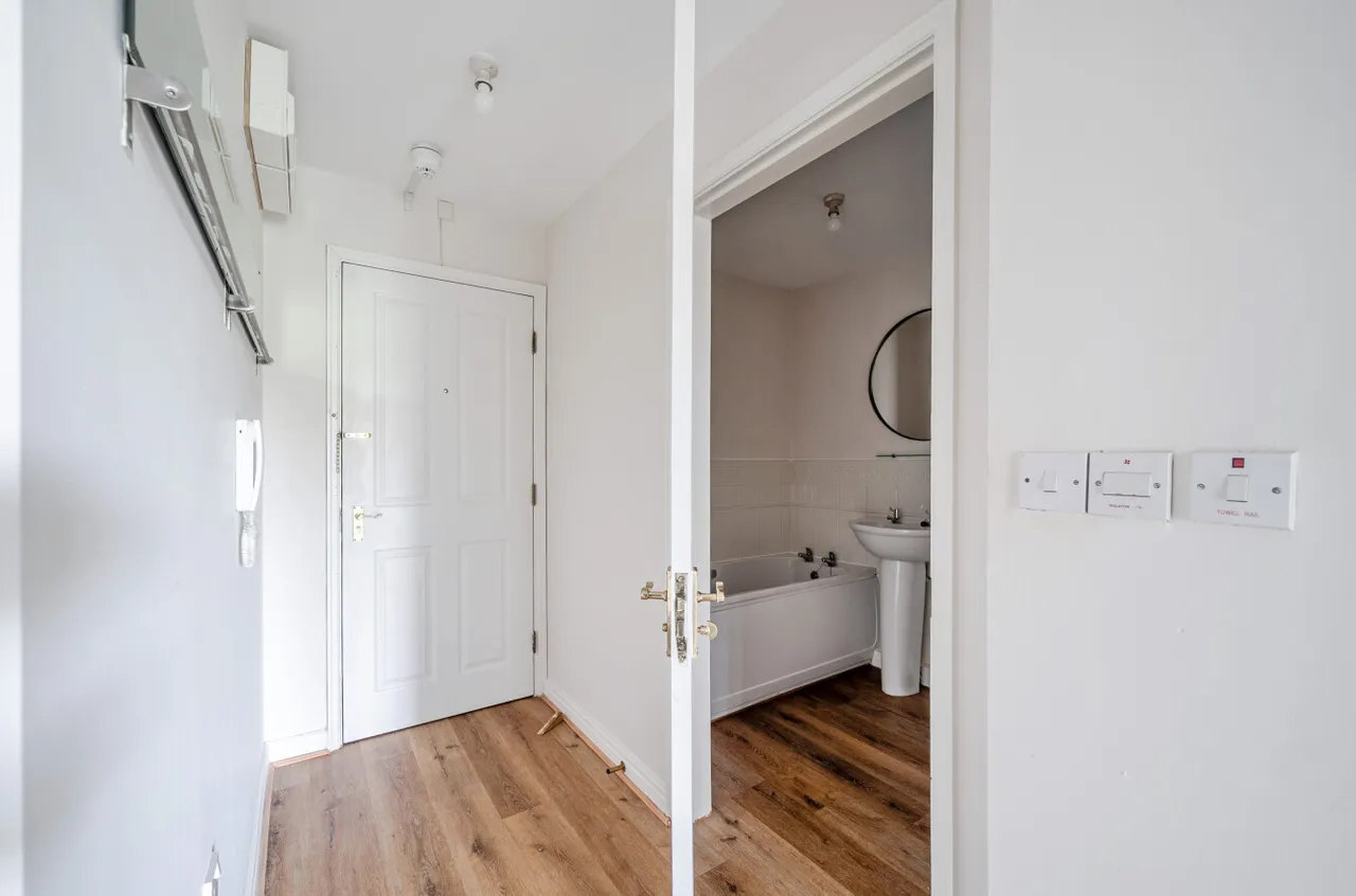 Chandlers Court, Hull, HU9, photo 18