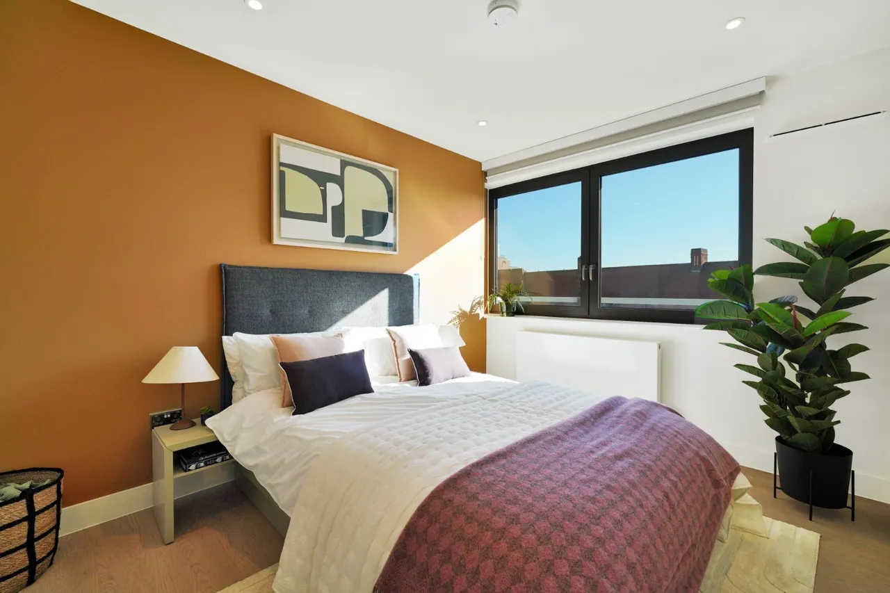 Park Lane, Wembley, HA9, photo 5
