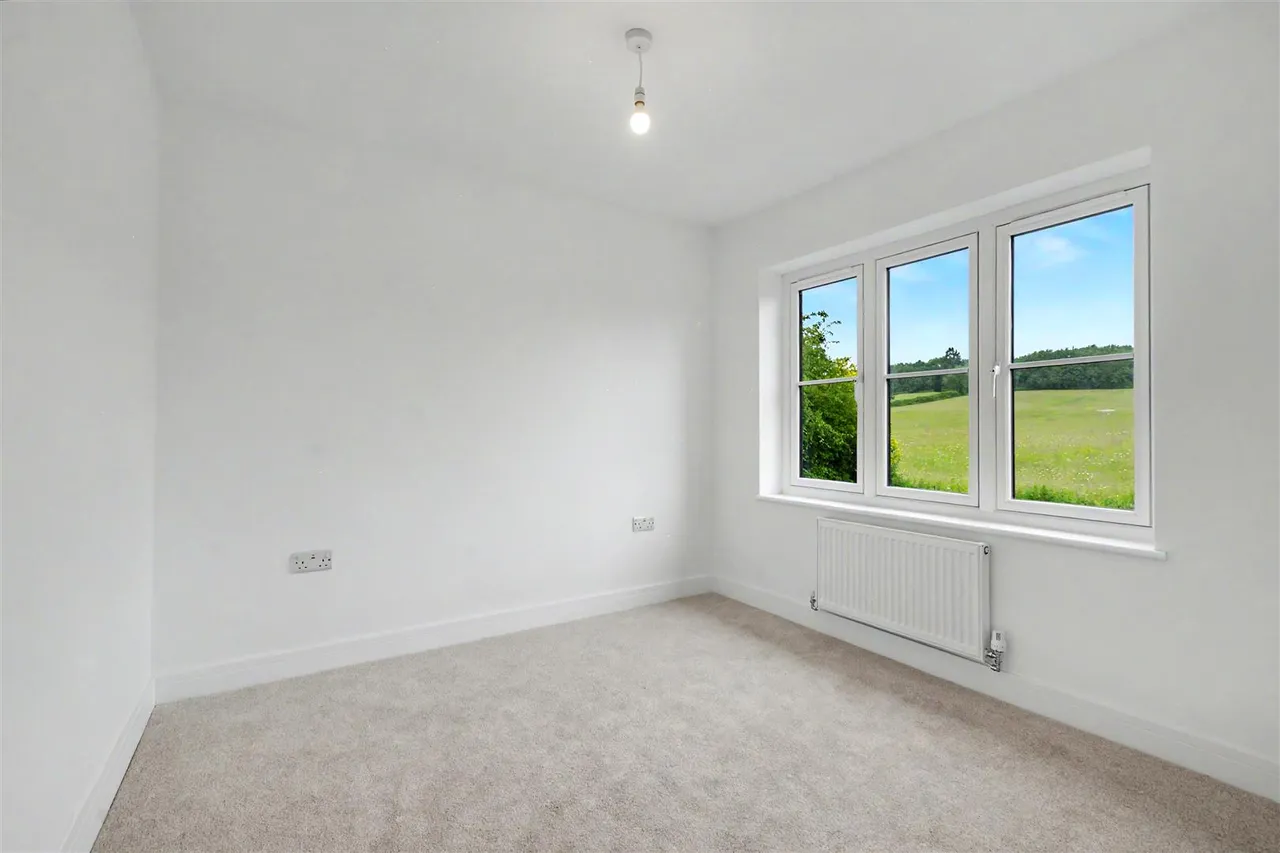 Whites Croft, Woodborough, NG14, photo 10