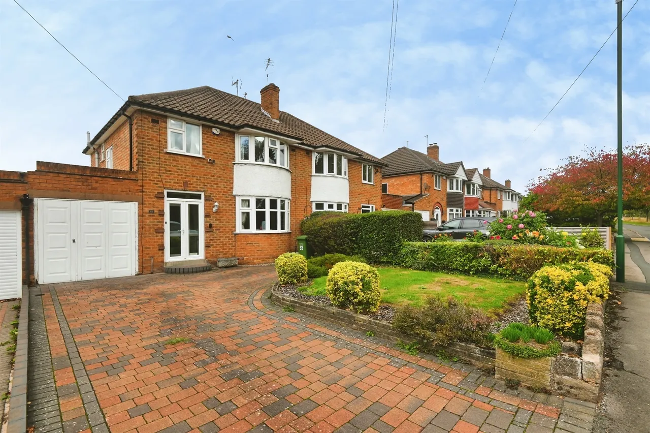 3 bed house for sale — Water Orton Road, Castle Bromwich, Birmingham