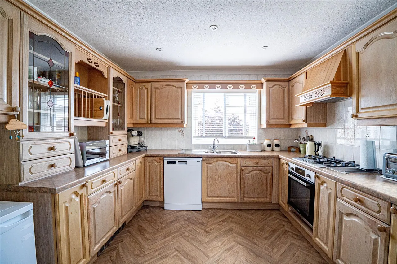 Fairlight Road, Hastings, photo 30
