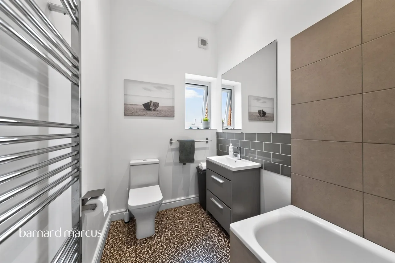 Gloucester Road, Barnet, EN5, photo 11