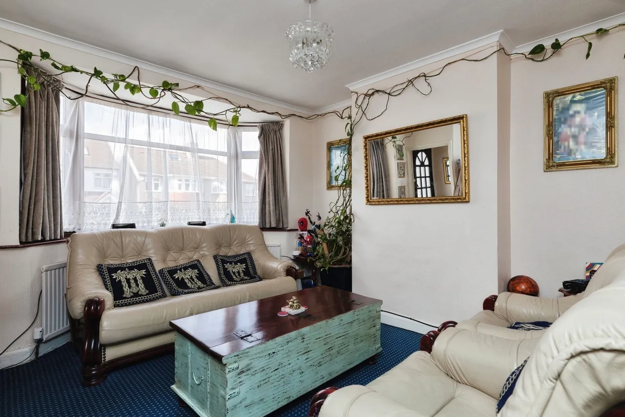Cheriton Avenue, Ilford, IG5, photo 2