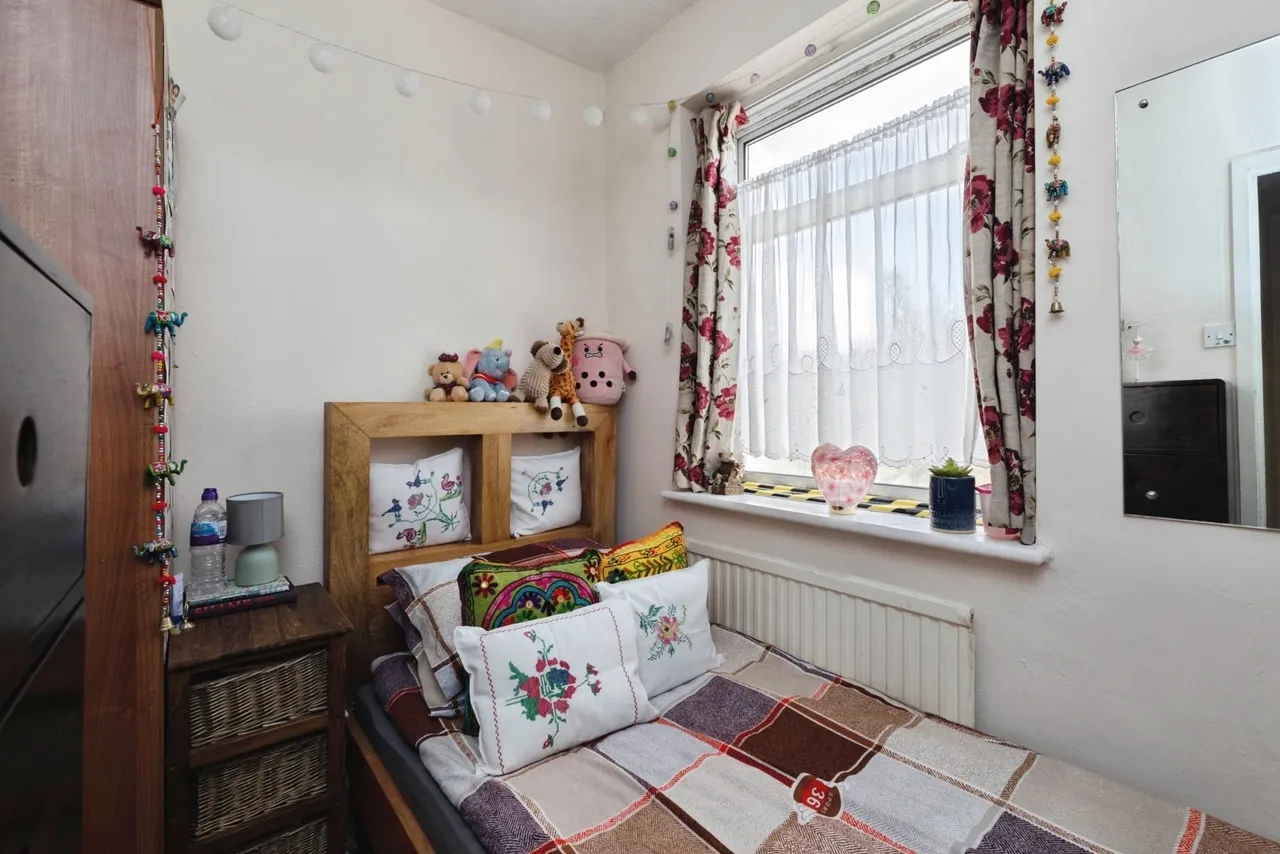Cheriton Avenue, Ilford, IG5, photo 11
