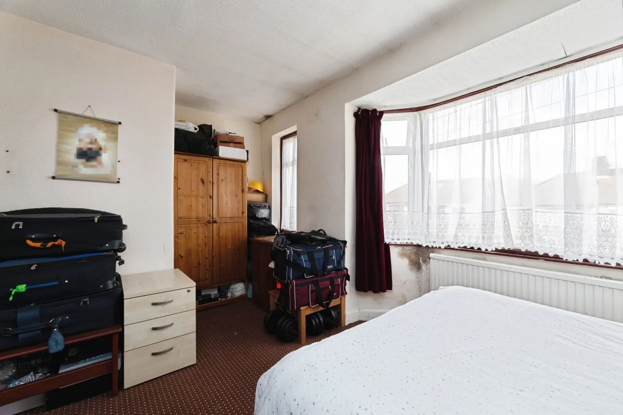 Cheriton Avenue, Ilford, IG5, photo 10