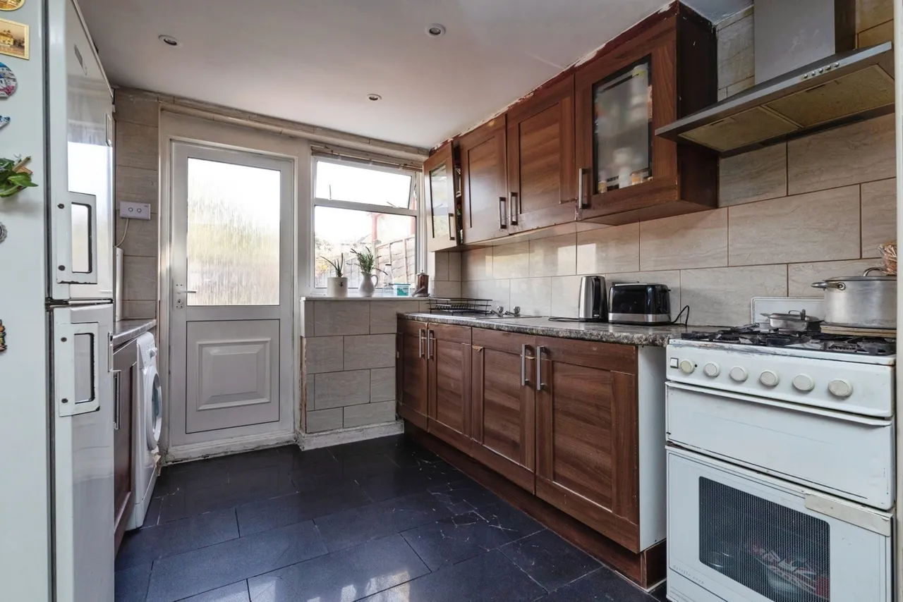 Cheriton Avenue, Ilford, IG5, photo 9