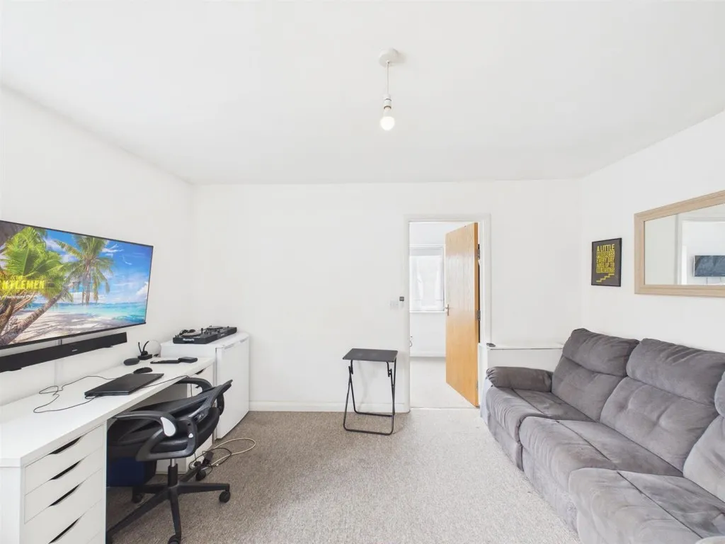 5a & 5b, Cleeve Wood Road, Downend, Bristol, BS16 2SF, photo 8
