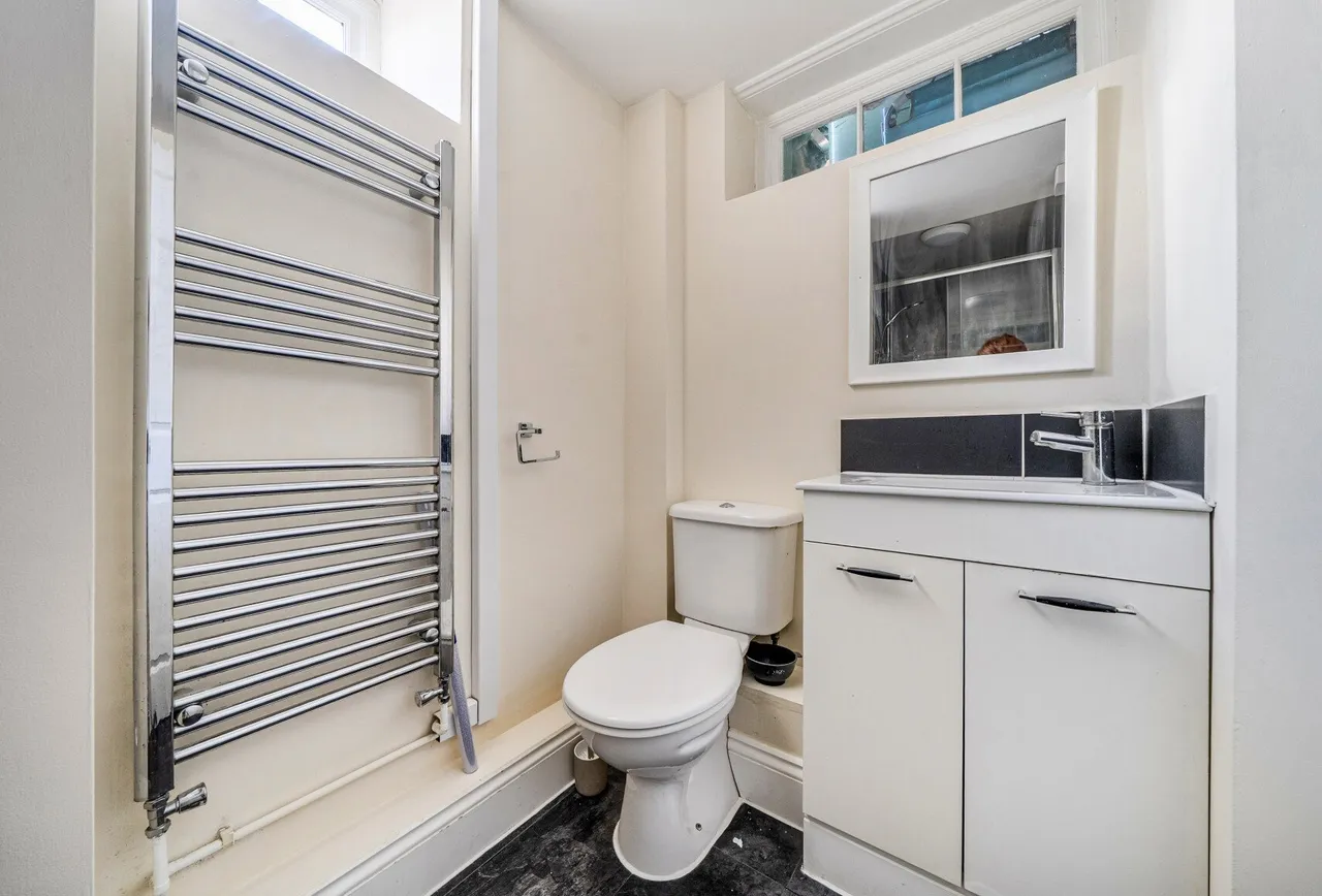 Wellington Street, Cheltenham, GL50 1XY, photo 13