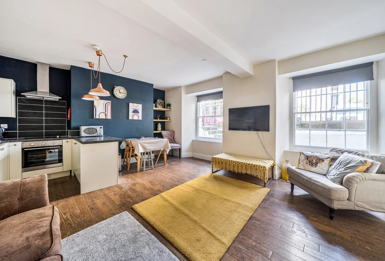 Wellington Street, Cheltenham, GL50 1XY, photo 14