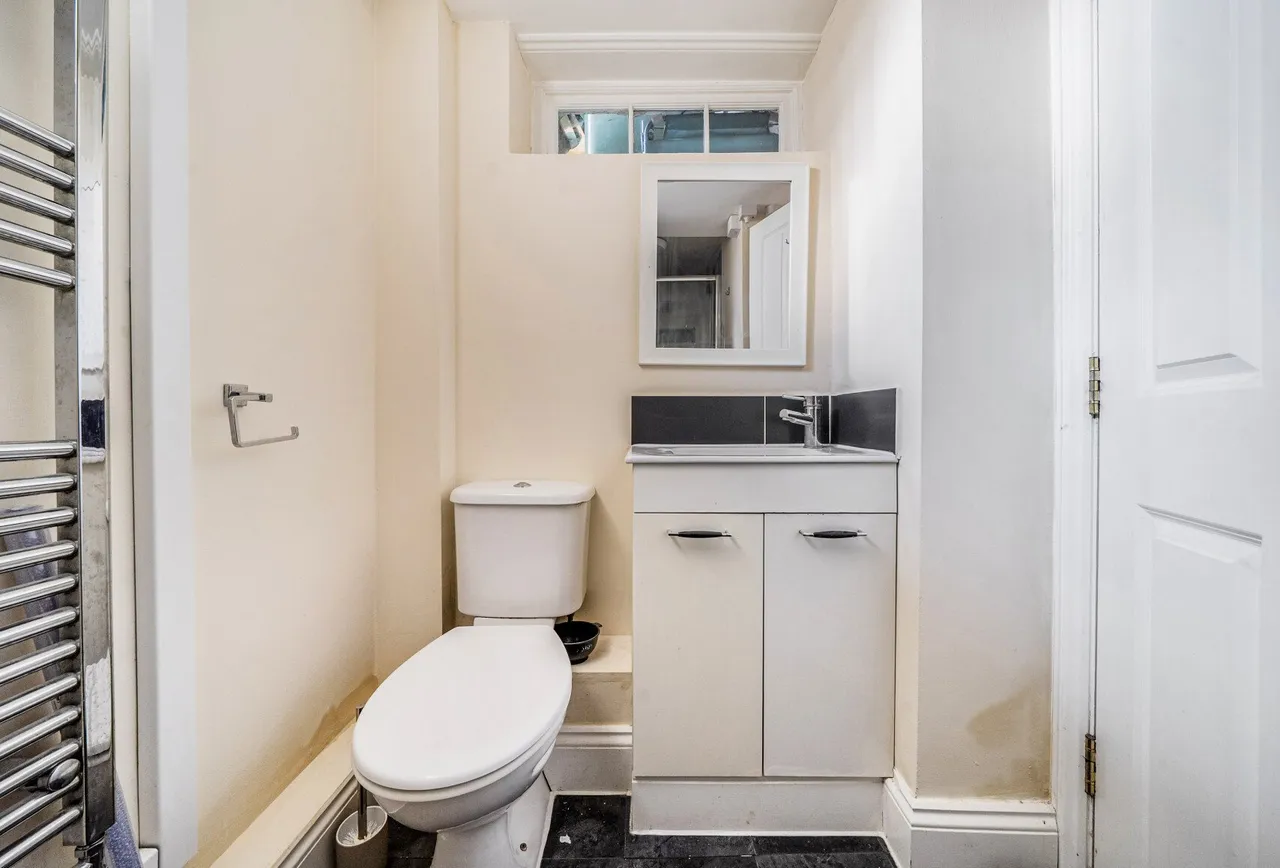 Wellington Street, Cheltenham, GL50 1XY, photo 5