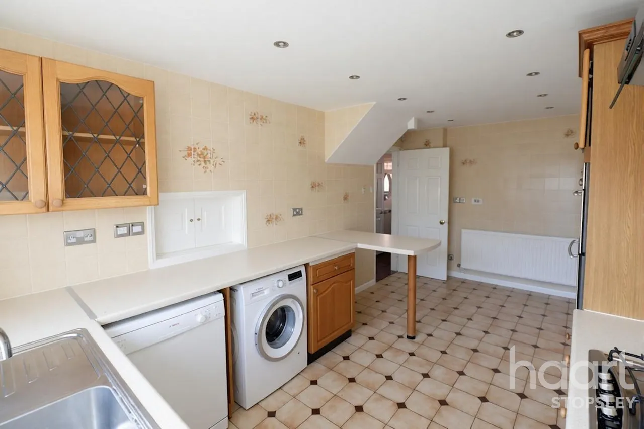 Rotherfield, Luton, LU2, photo 15