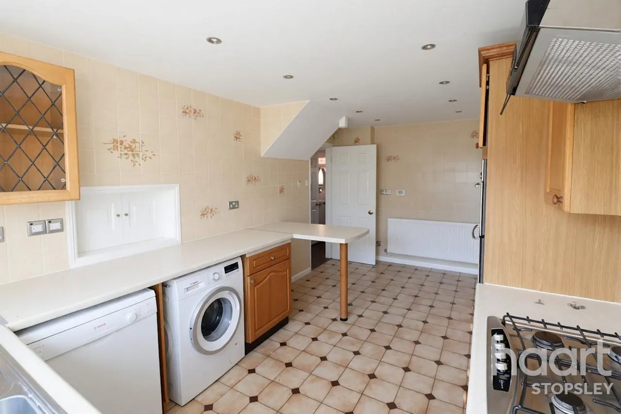 Rotherfield, Luton, LU2, photo 13