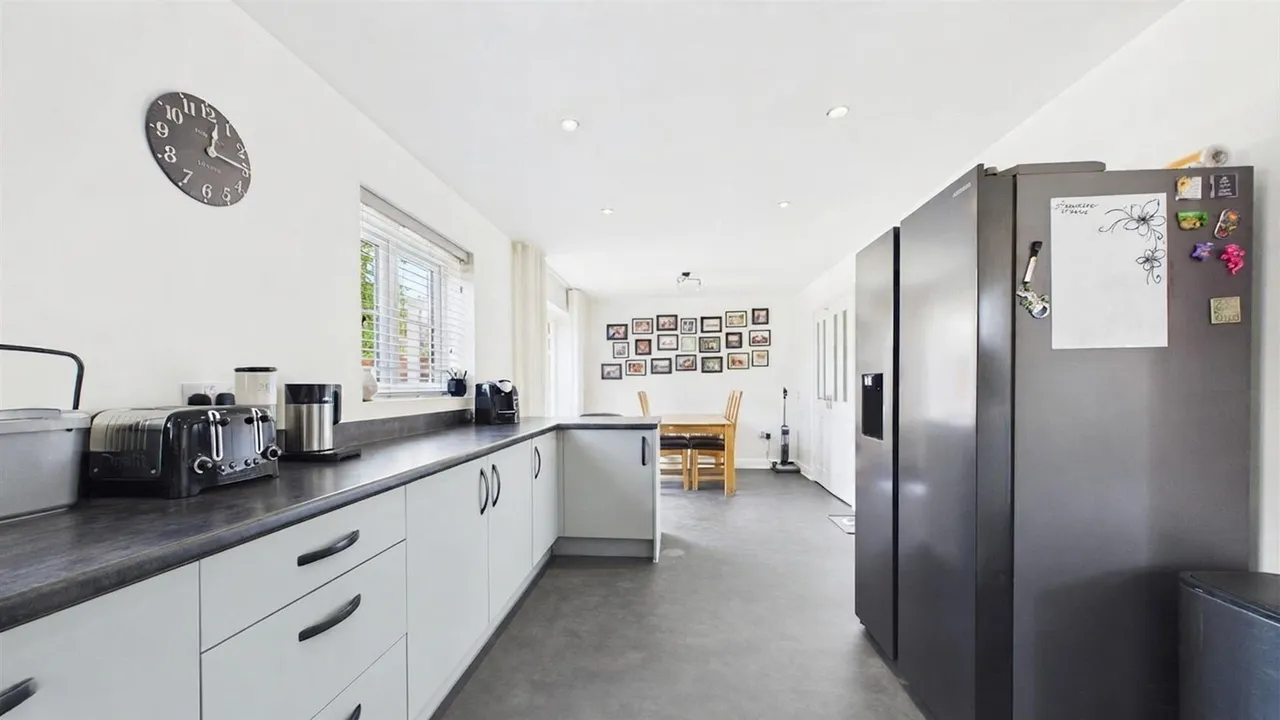 Harrier Way, MARKET DEEPING, photo 3