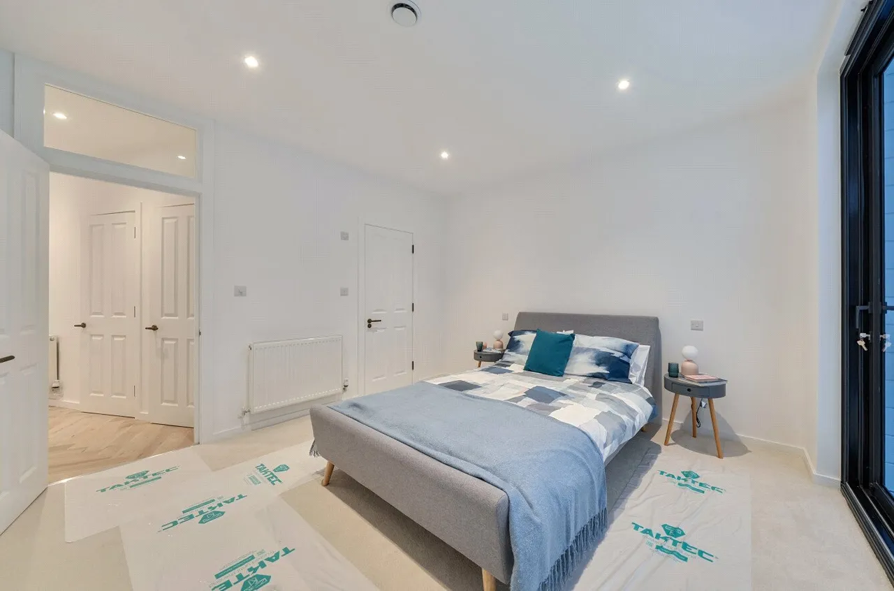 Jeddo Road, London, W12, photo 5