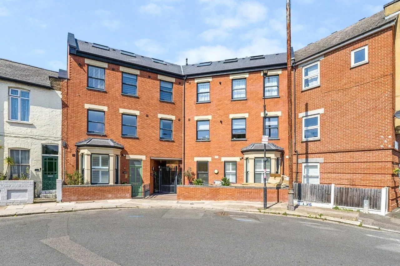 Jeddo Road, London, W12, photo 10