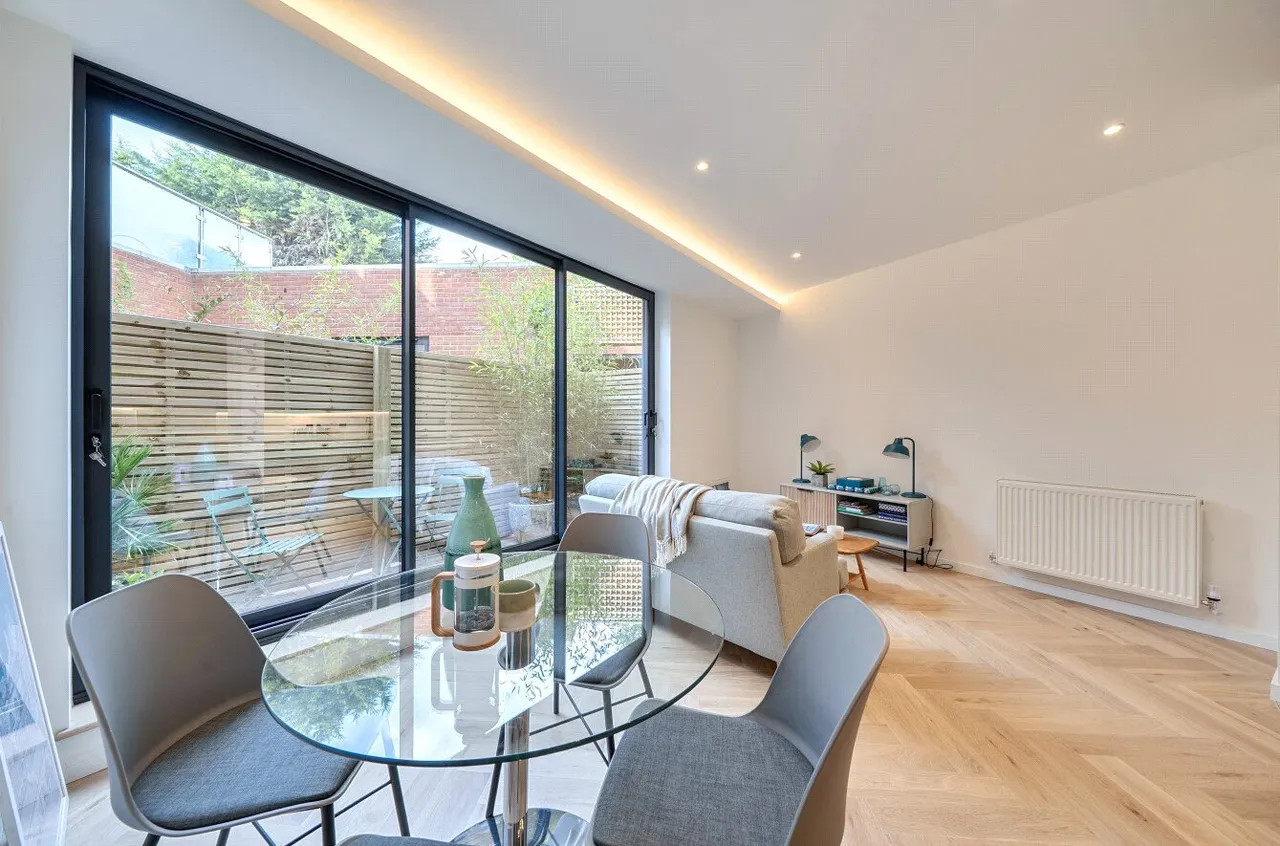 Jeddo Road, London, W12, photo 4