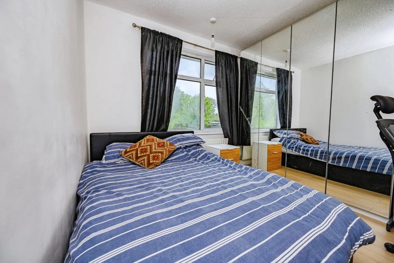 Chester Avenue, Luton, Bedfordshire, LU4, photo 6