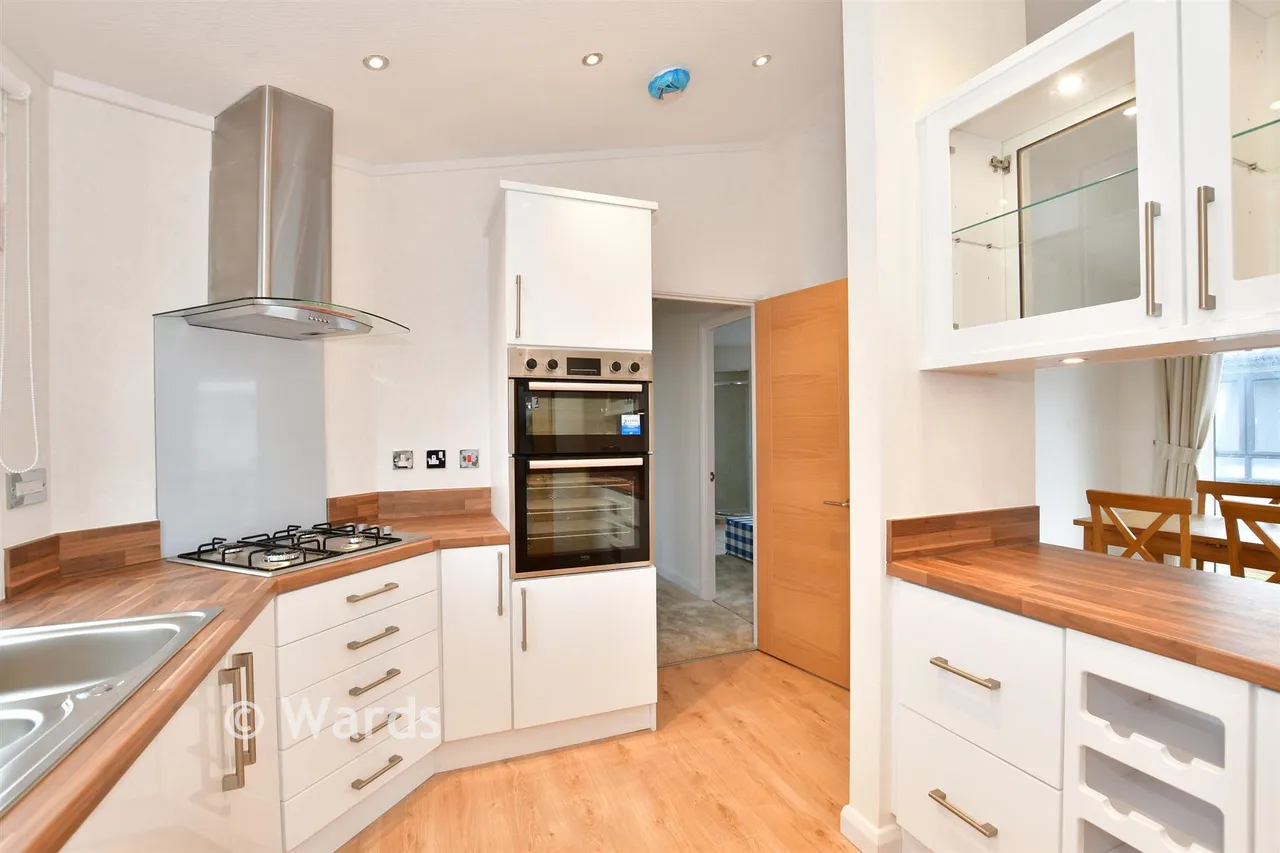 Maidstone Road, Paddock Wood, TN12, photo 4