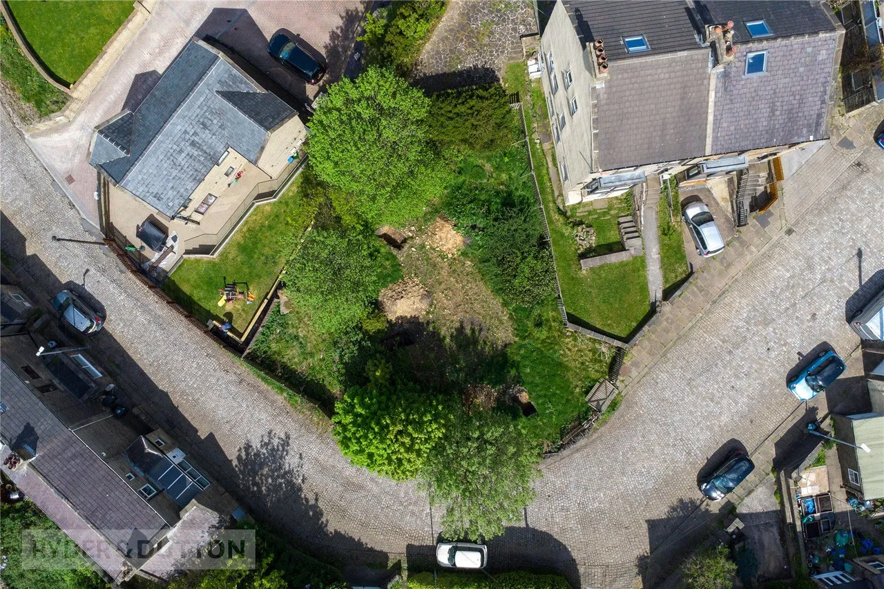 Wakefield Gate, Halifax, HX3, photo 8