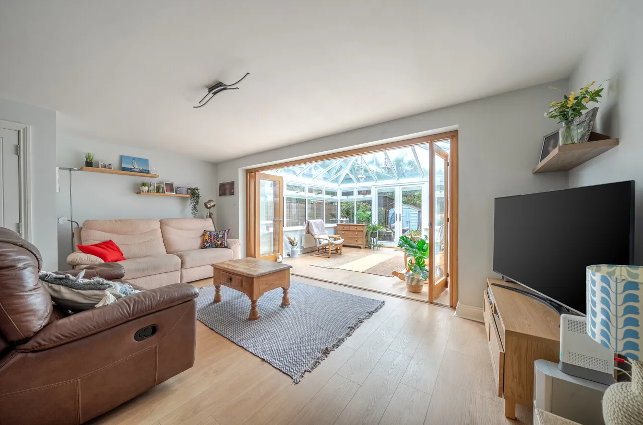 Elmhurst Road, Gosport, PO12, photo 3