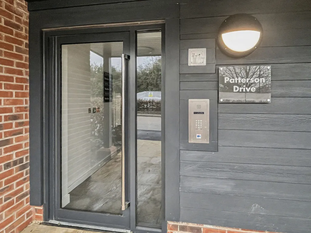 Harvest Hill, Maidenhead SL6 2QP, photo 9