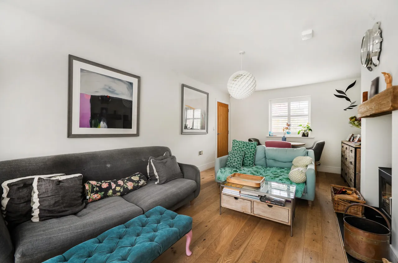Hall Garden, Binfield, Bracknell, Berkshire, RG42 4NY, photo 4