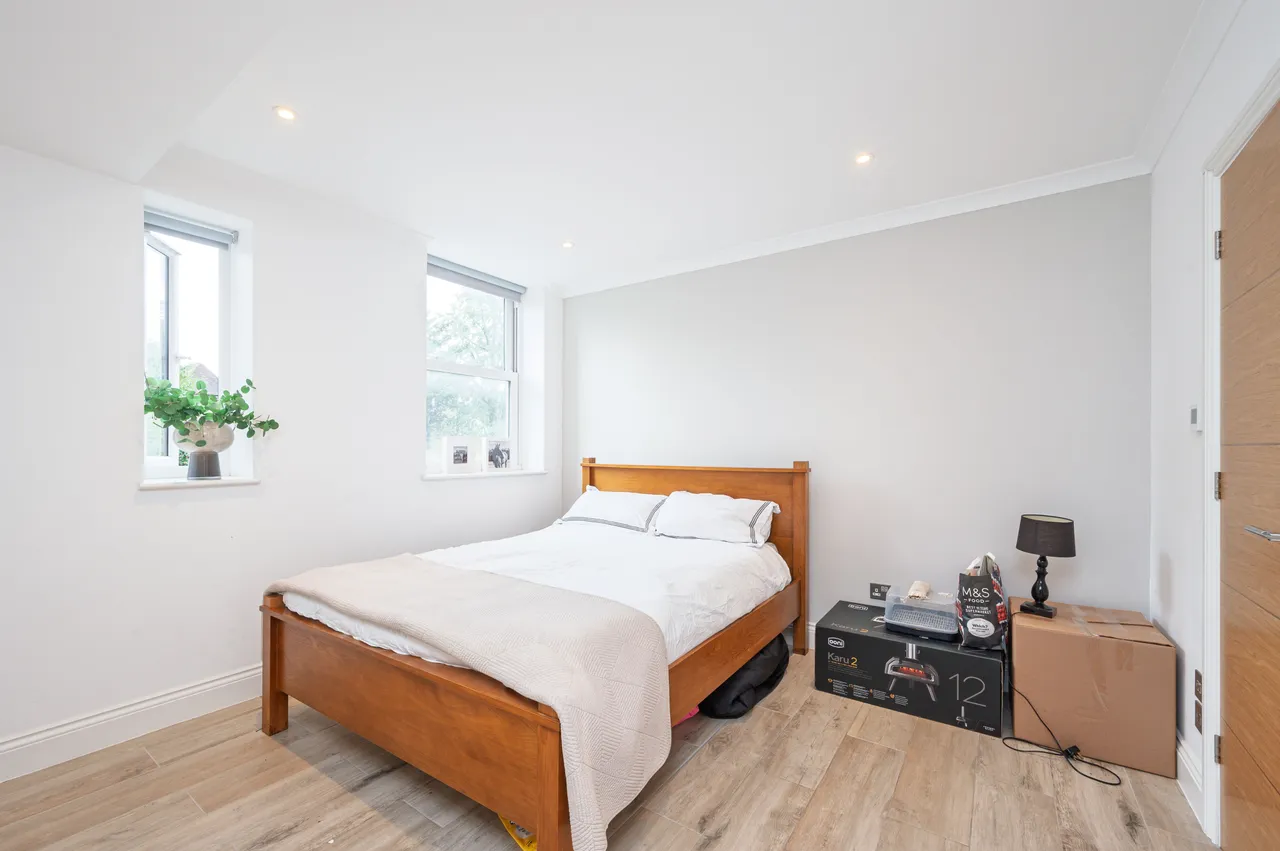 2 Hylmary Court, Woodstock Road, London, photo 6