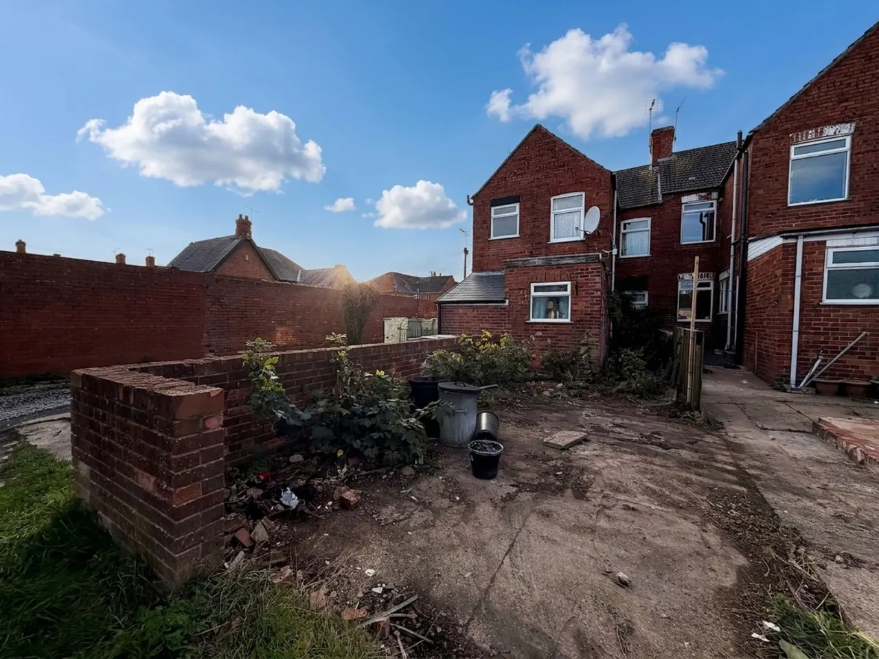 Coronation Street, Whitwell, S80, photo 10