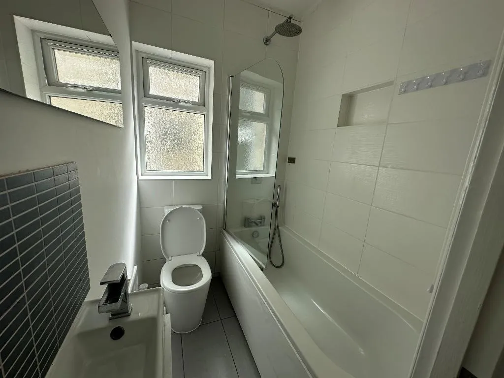 Exo Court, South Croydon, photo 7
