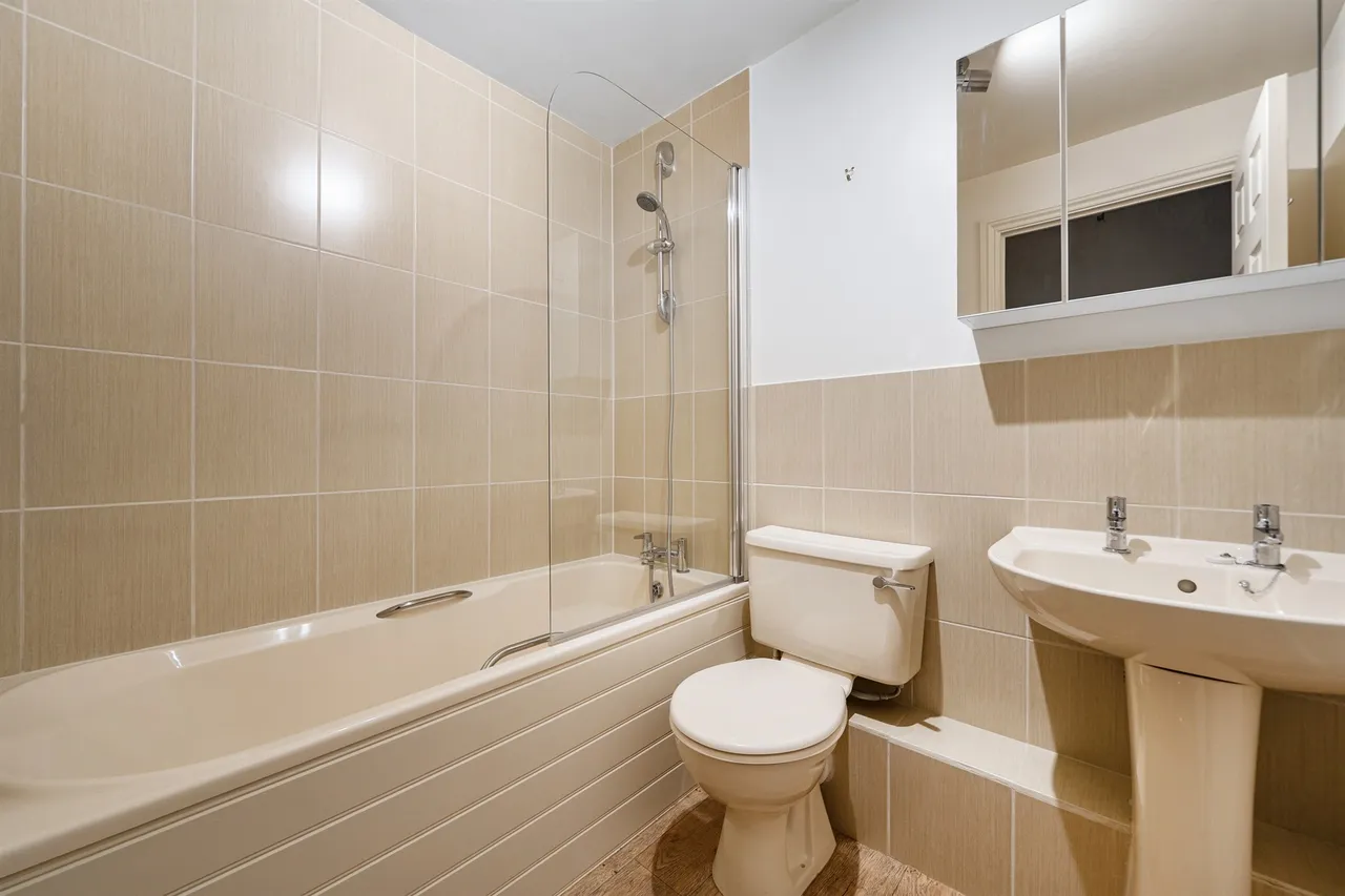 Gater Drive, Enfield, EN2, photo 10