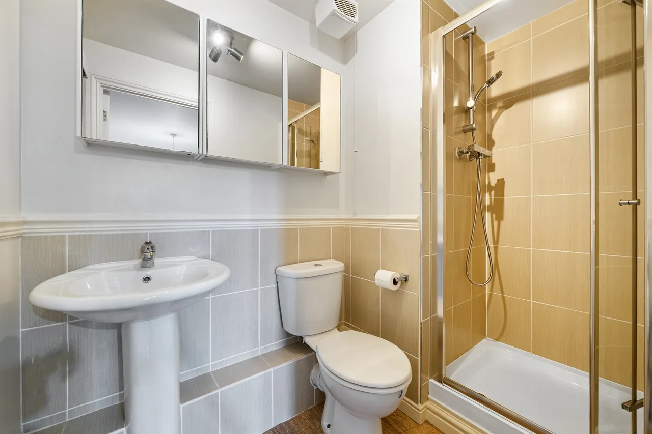 Gater Drive, Enfield, EN2, photo 8