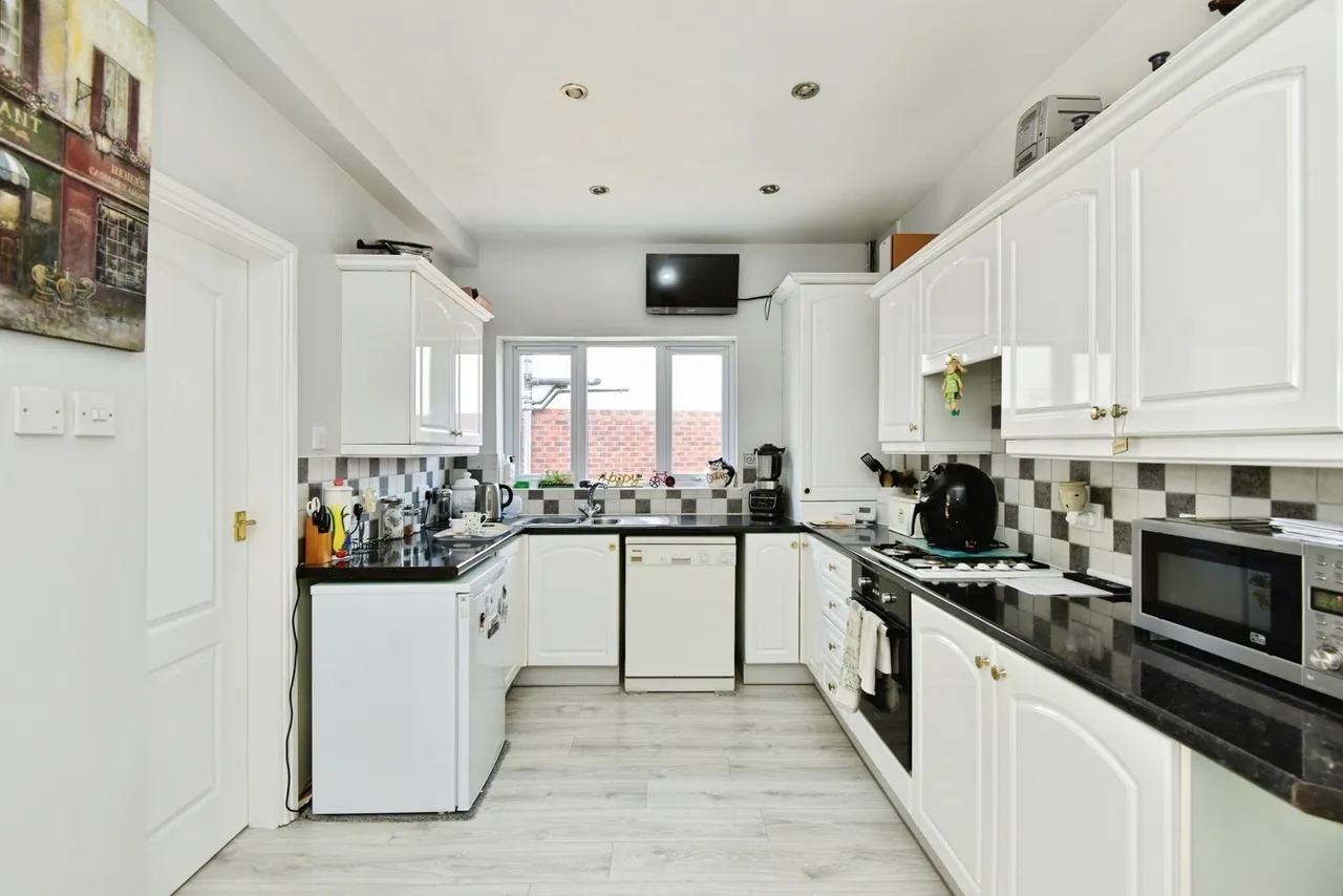 Park Lane, Stoke-On-Trent, ST8, photo 5