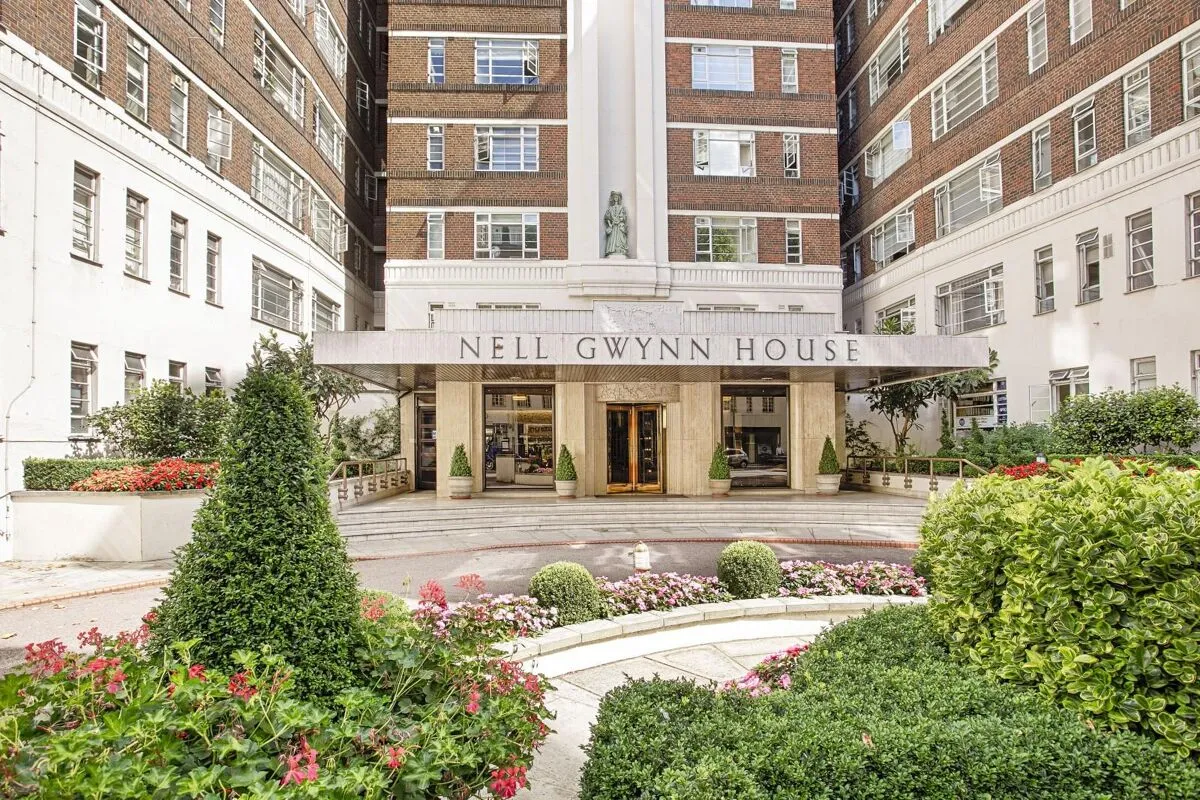 2 bed flat for sale, Sloane Avenue, Chelsea, SW3