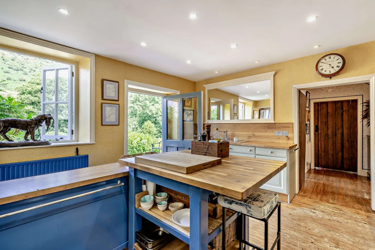 Dolau, Llandrindod Wells, LD1, photo 9