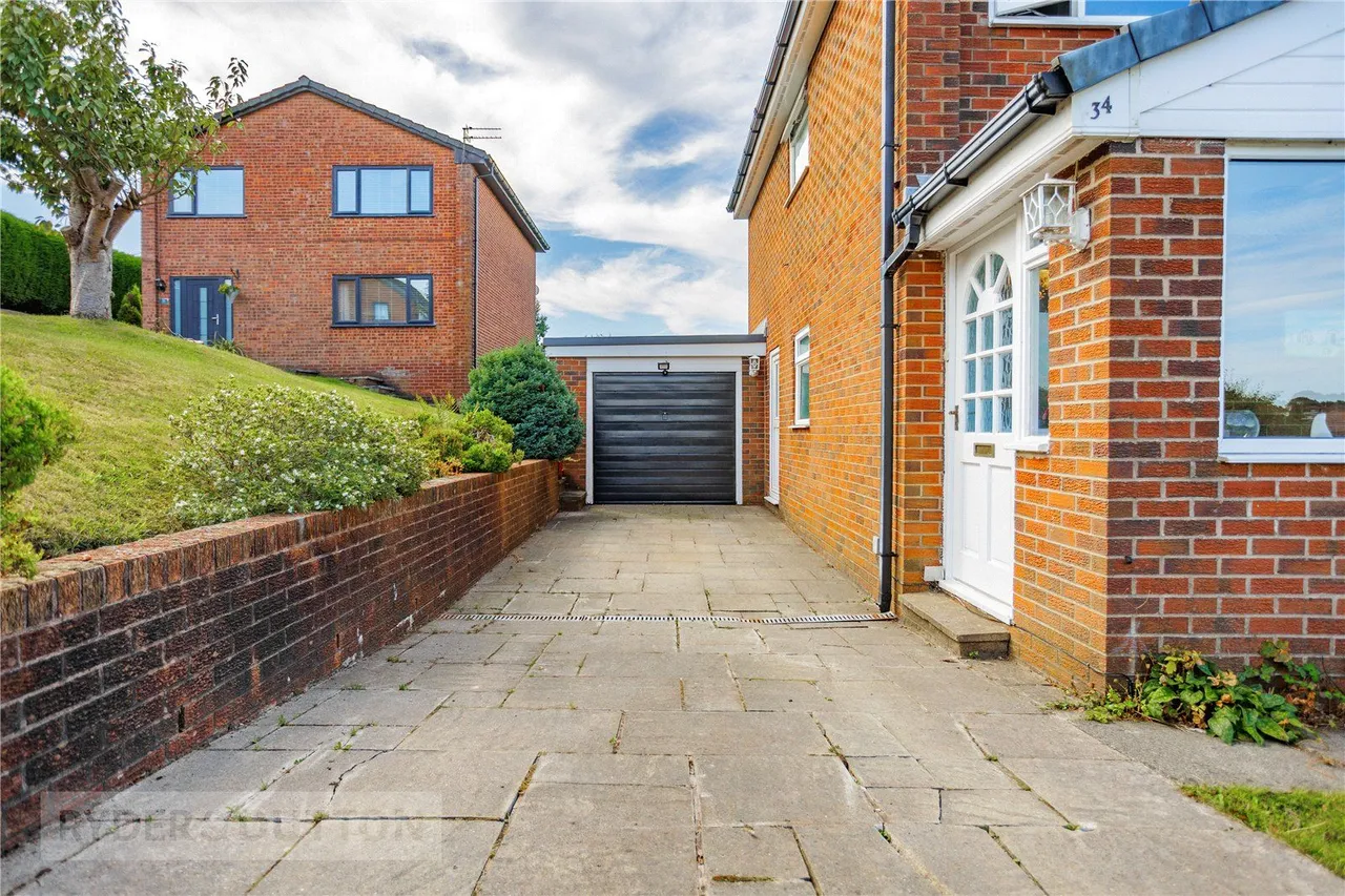 Mayfield Avenue, Springhead, OL4, photo 21
