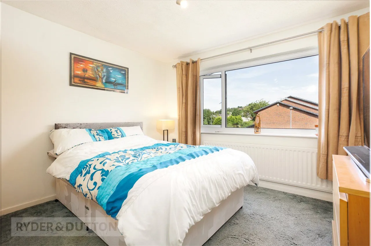 Mayfield Avenue, Springhead, OL4, photo 14