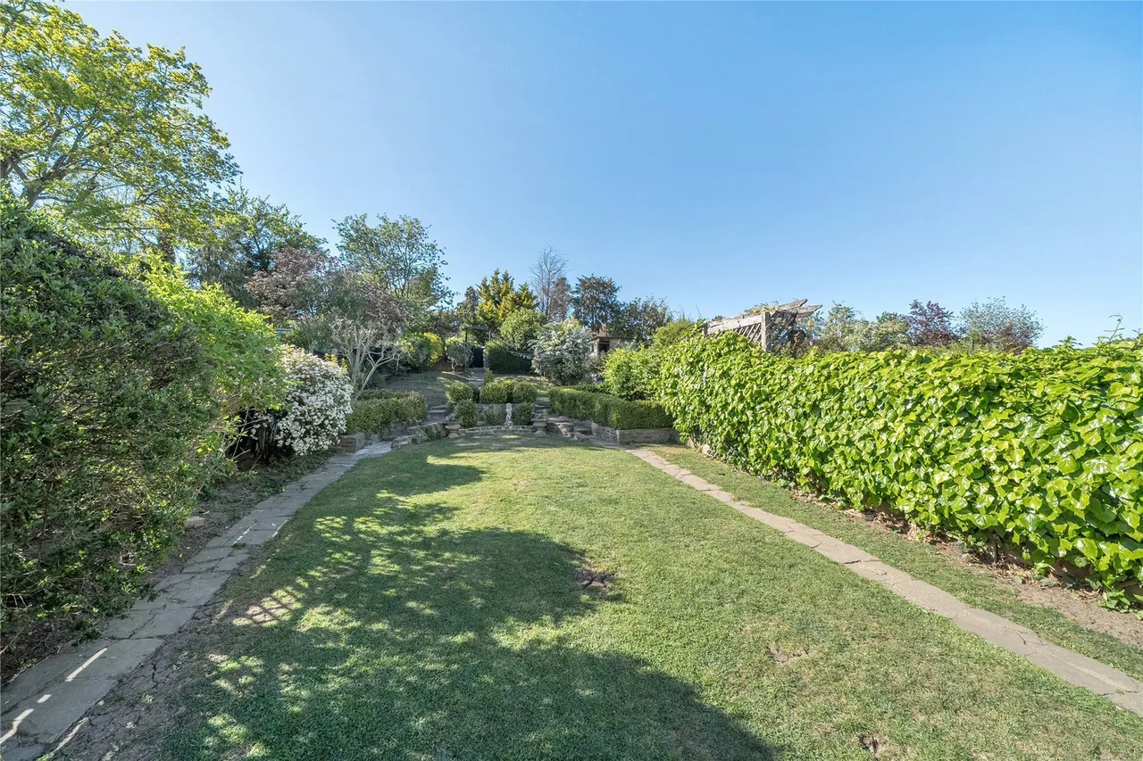 Brownspring Drive, London, SE9, photo 18