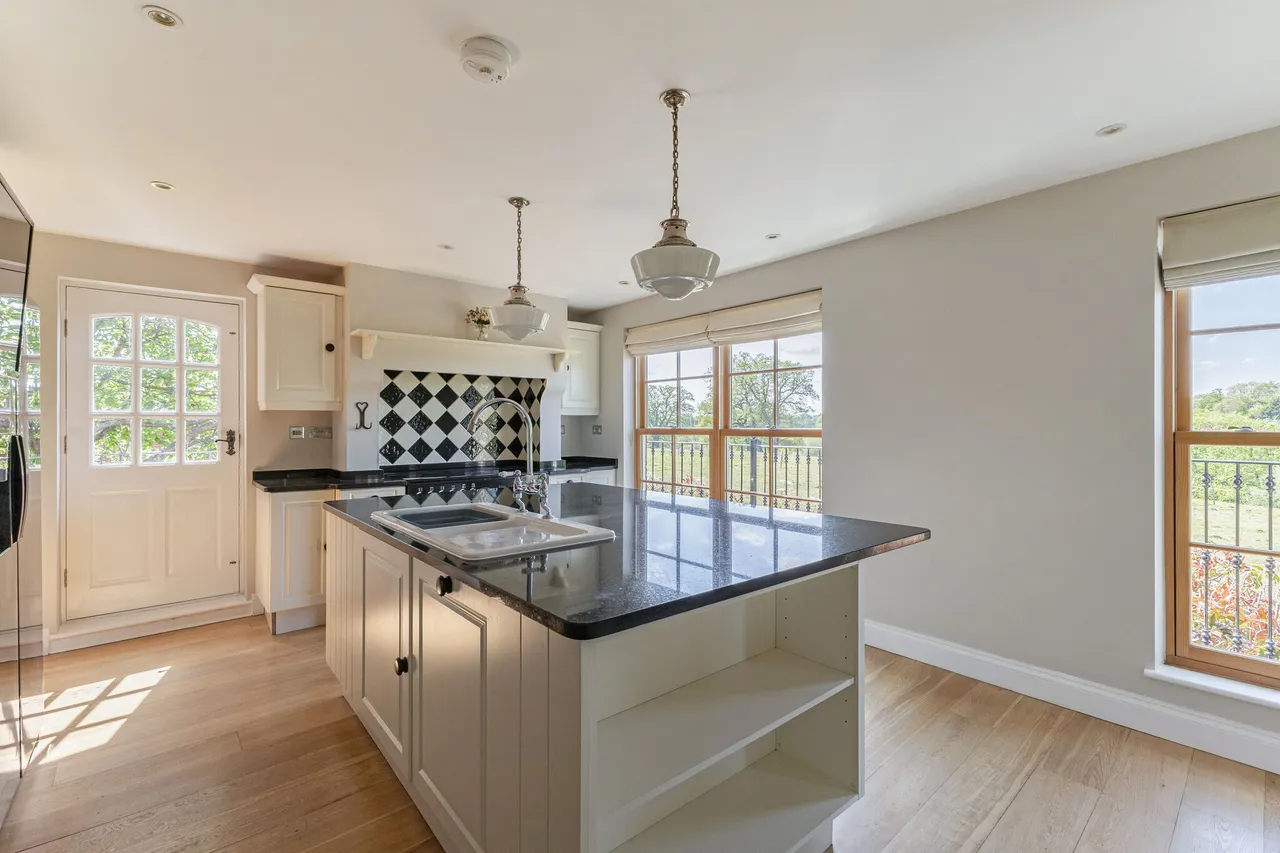 Northcroft Close, Egham, TW20, photo 5